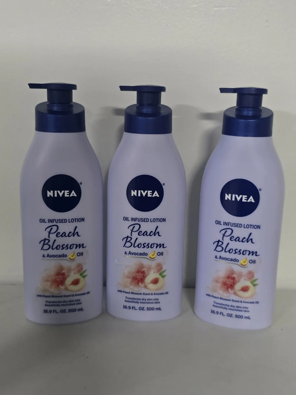 NIVEA Peach Blossom Oil-Infused Body Lotion - Soft Lilac